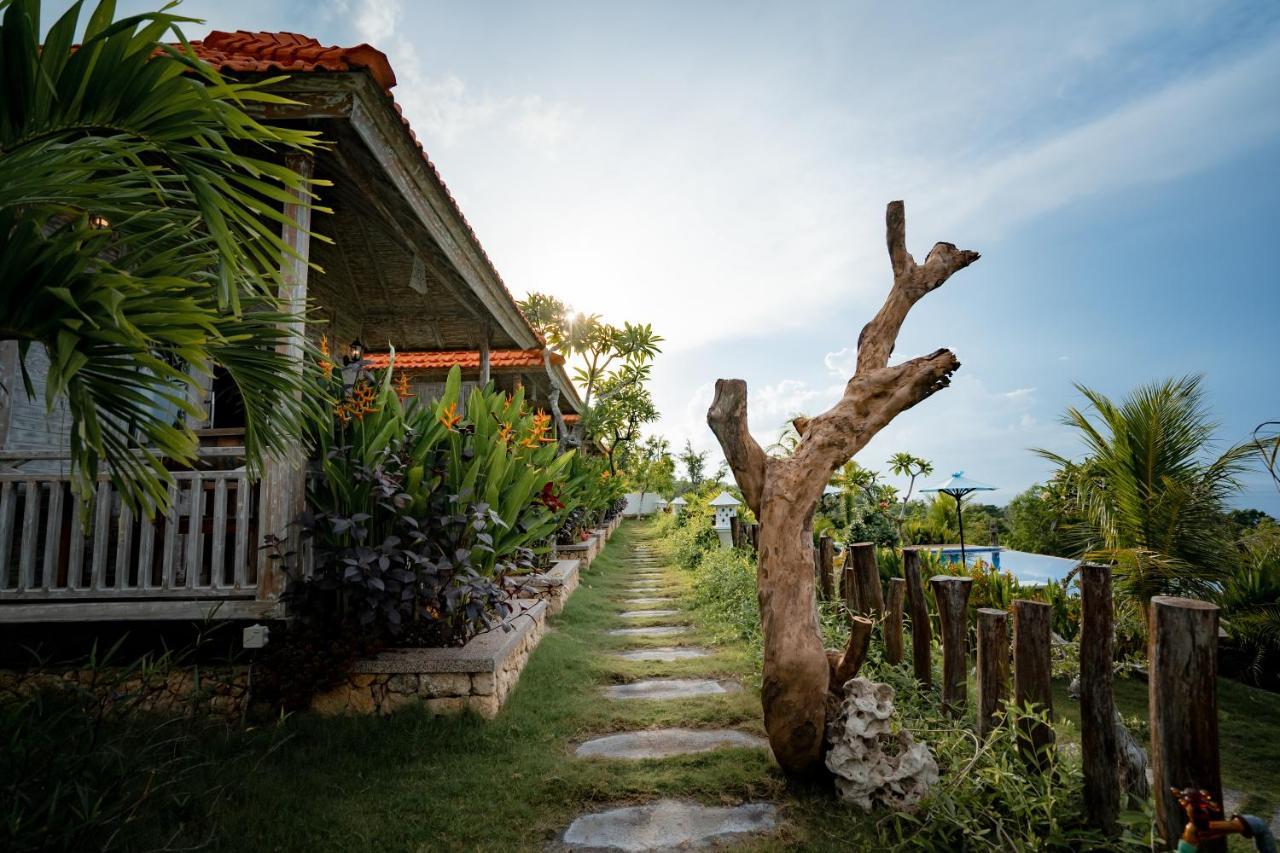 Gara Gara Sea View Hotel Batununggul Kültér fotó