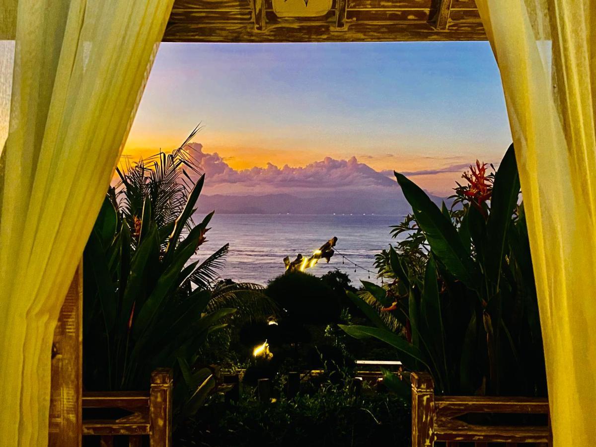 Gara Gara Sea View Hotel Batununggul Kültér fotó